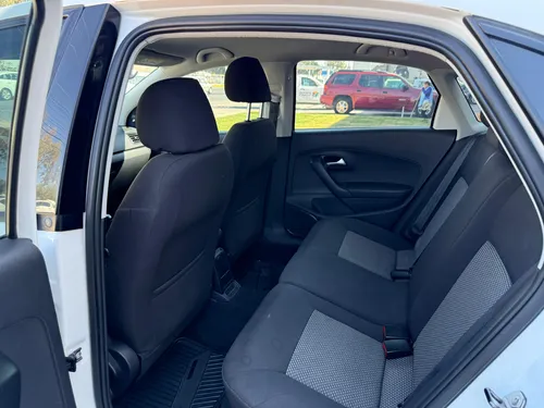 Volkswagen Vento 1.6 Confortline Mt