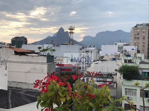 Imagem 3 de 14 de Vendo Cobertura Linear Com Terraço E 150 M2 Copacabana - Co0152