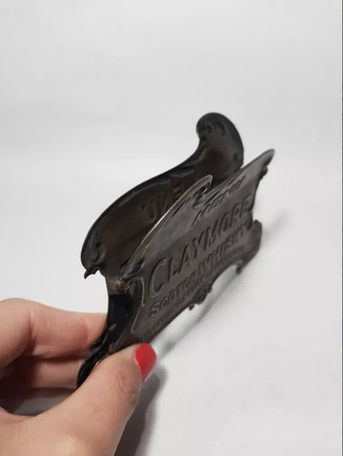 Imagen 5 de 8 de Antiguo Broche Porta Menú Para Mesa De Bar Bronce Mag 59254