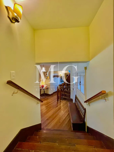 Venta Casa Zona Golf 5 Dormitorios + Dep.servicio, Parrillero, Piscina