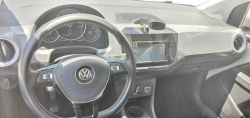 Imagem 2 de 13 de Volkswagen Cross Up 1.0 T. Flex 12v 5p 2018