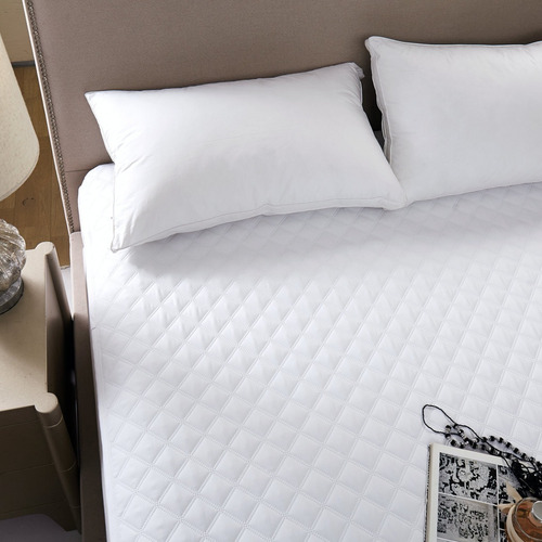 Imagen 2 de 2 de Protector Colchón Cama Doble Acolchado Blanco