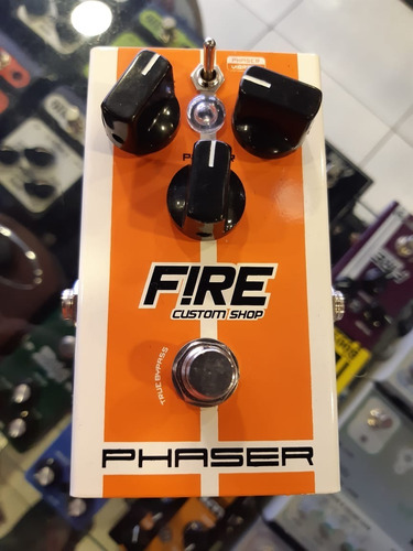 Pedal Efeito Fire Phaser Vibrato Pra Guitarra E Baixo 