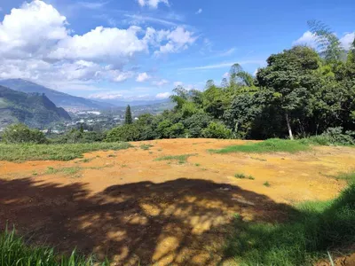 Lote y casalote en venta