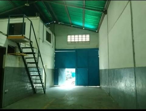 Imagen 2 de 7 de Galpón En Alquiler Intercomunal Turmero 0412-8887550