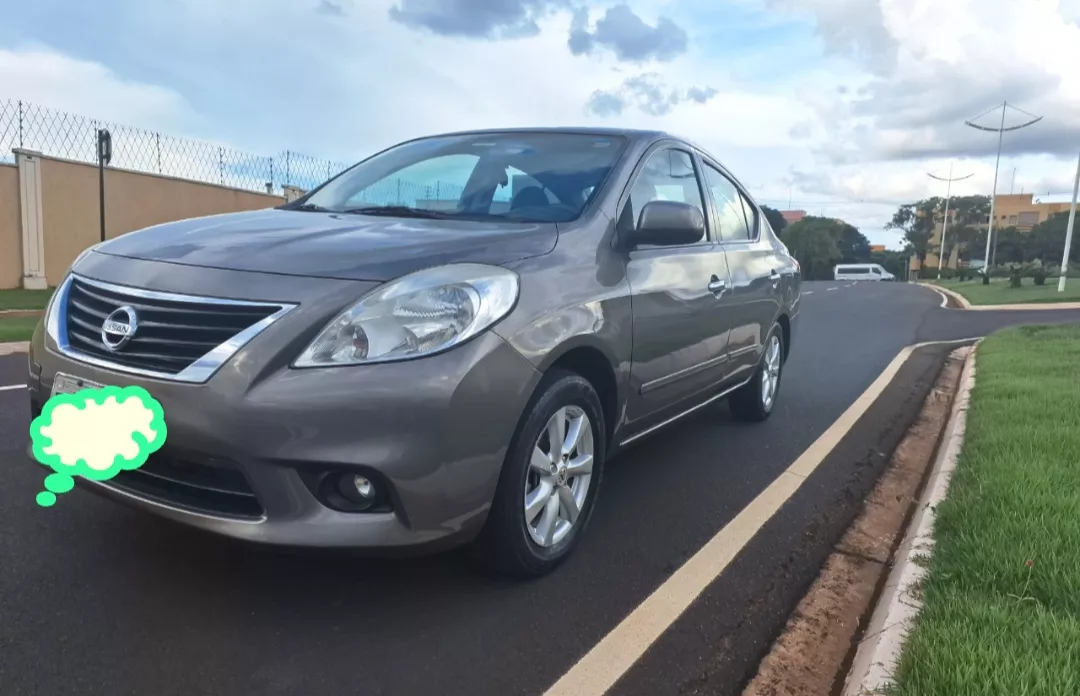 Nissan Versa 1.6 16v Sl Flex 4p