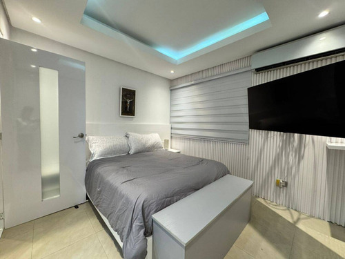 Se Vende Apartamento Amoblado En Residencias Risbel Garden, Urb. El Bosque Rp