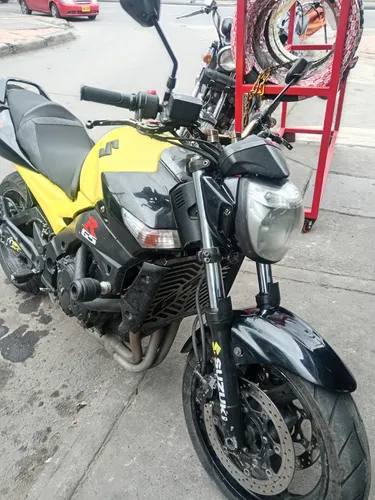 Suzuki Gsr 600