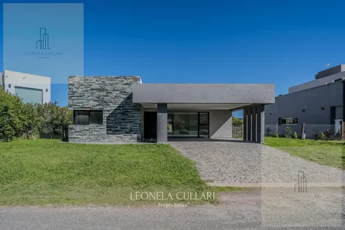 Venta - Casa - Barrio Santo Domingo - Canning / San Vicente