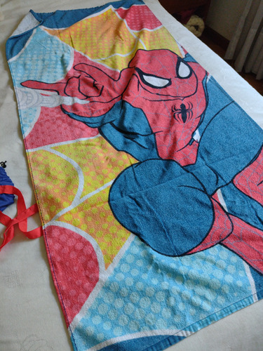 Toallon Playero Spiderman 