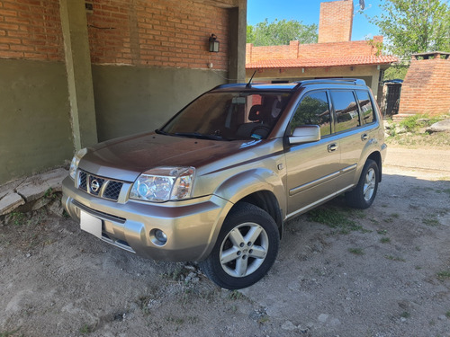 Nissan X-trail 2.2 Tdi 4x4 Mt6 