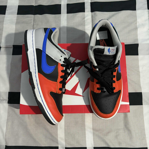 Nike Dunk Low Emb Knicks