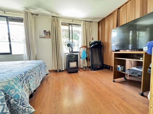 Casa En Venta, Gran Sitio En La Reina
