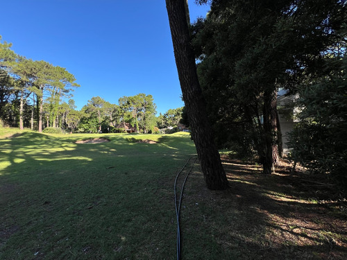 Lote Residencial Con Salida Al Golf En Carilo