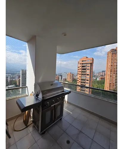Arriendo Apartamento En Poblado- Milla De Oro