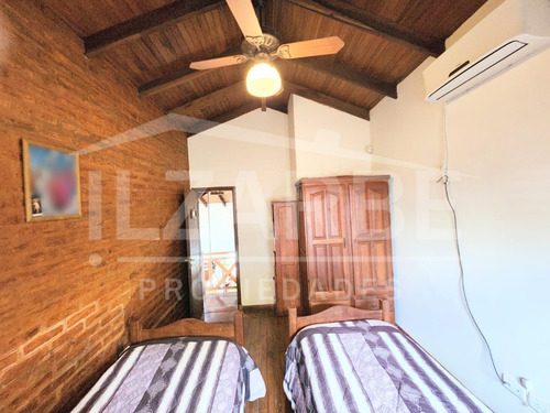 Distinguida Casa En Barrio Centro