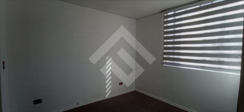 Departamento En Venta De 2 Dorm. En Santiago