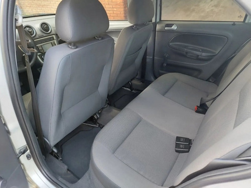 Imagem 6 de 9 de Volkswagen Voyage 1.0