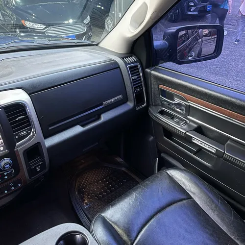 Dodge. Ram 2500