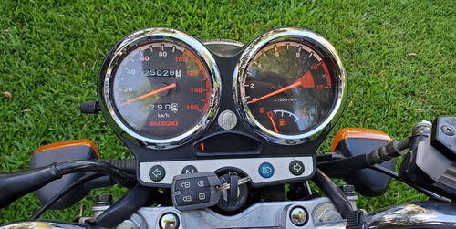 Suzuki En 125