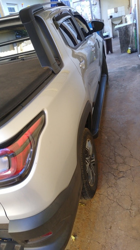 Imagem 4 de 8 de Fiat Strada 2021 1.3 Volcano Cab. Dupla 16v Flex 4p