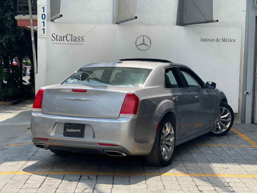 Imagen 5 de 15 de Chrysler 300 2015 4p V8/5.7 Aut