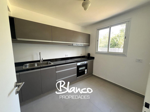 Casa En Venta En Pilar, G.b.a. Zona Norte