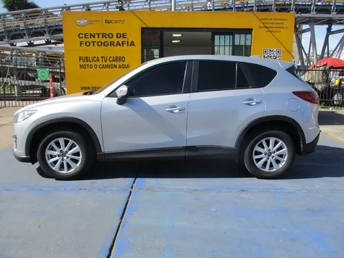 Mazda CX-5 TOURING 4X2 2000CC AT AA