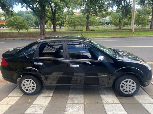 Imagem 4 de 9 de Fiesta Sedan 1.0 Mpi Sedan 8v Flex 4p Manual