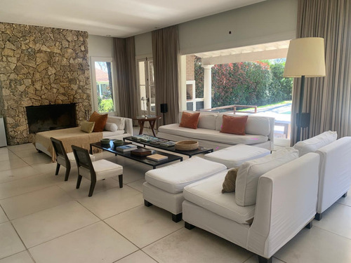 Casa En Venta En Martindale C.c | Vco Propiedades