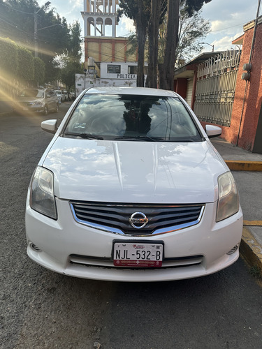 Nissan Sentra 2.0 Custom Cvt