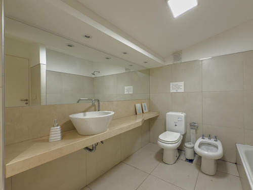 Venta Oficina Palermo Con Cochera Y Patio Apto Vivienda