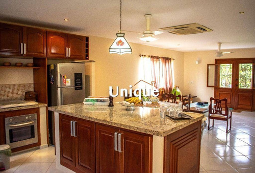 Imagem 1 de 24 de Casa Com 3 Dormitórios À Venda, 177 M² Por R$ 800.000,00 - Rasa - Armação Dos Búzios/rj - Ca1184