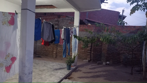 Vendo Casa No Bairro Tranquedo Neves 01 Paulo Afonso Bahia