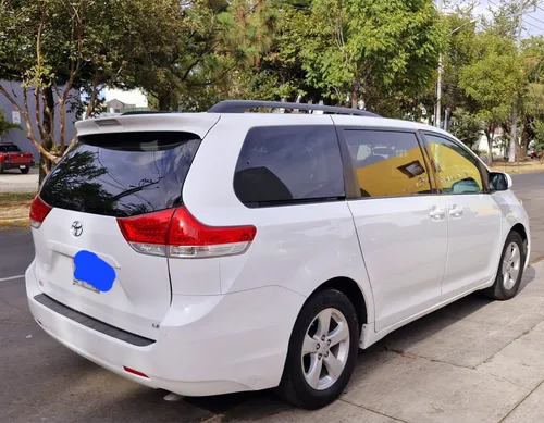 Toyota Sienna 3.5 Le Mt