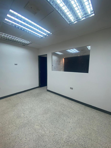 Alquiler Oficina / Intercomunal Maracay / Turmero / Pa7161