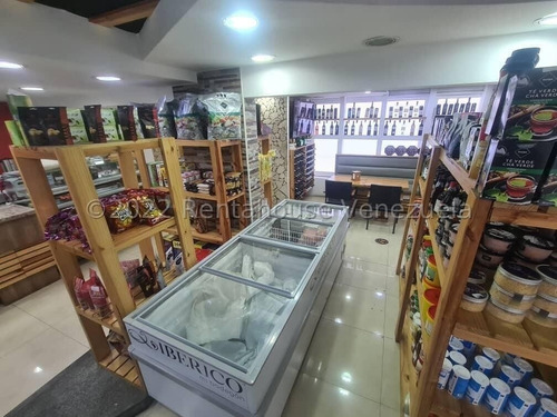 Imagen 15 de 29 de Bodegon En Las Mercedes En Venta