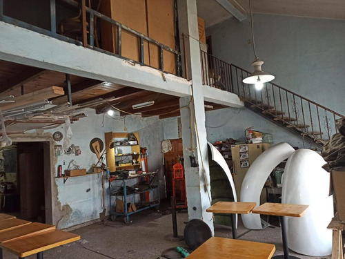 Imagen 4 de 17 de Vendo !!! Galpon Mas Local - B° San Rafael-