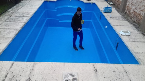 Imagen 2 de 7 de Reparacion Y Repintado De Piletas De Fibra
