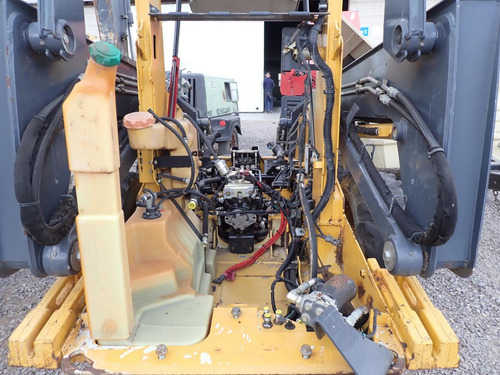 Minicargador John Deere 318d Año 2012 Folio 16428