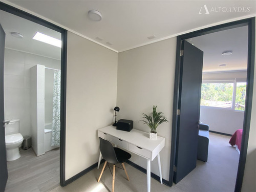 Casa En Venta De 3 Dorm. En La Florida