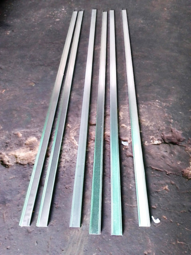 Imagen 1 de 4 de Paral Perfil Galvanizado Pared Drywall 3 M X 2 1/2 Tabique