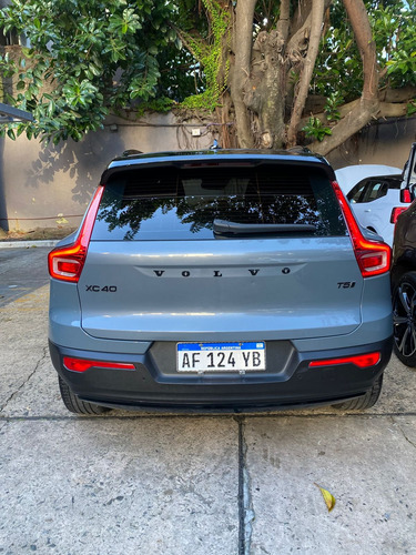Volvo XC40 2.0t T5 R-design Awd