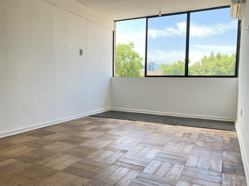 Venta De Oficina En Providencia Con Los Leones Metro L1-l6