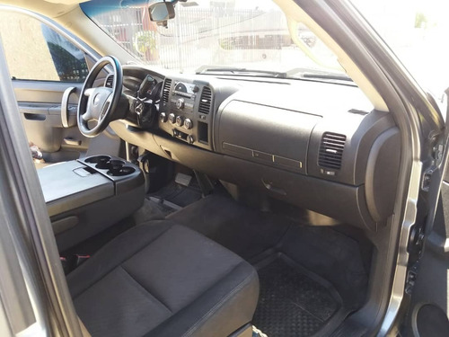 Imagen 9 de 14 de Chevrolet Silverado Lt 4x4