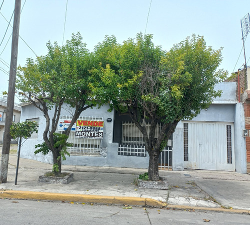 Casa Venta Ph Frente Isidro Casanova