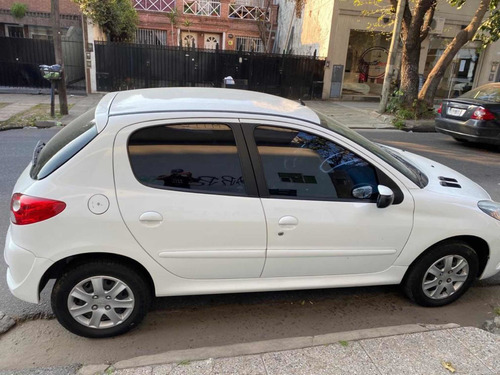 Peugeot 207 2016 1.4 Allure 75cv