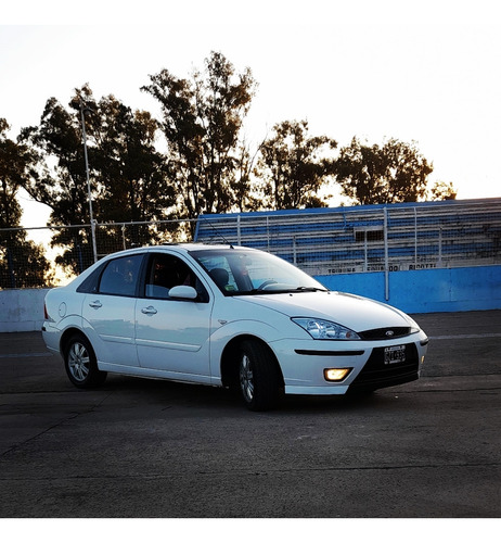 Ford Focus 2.0 Sedan Ghia At