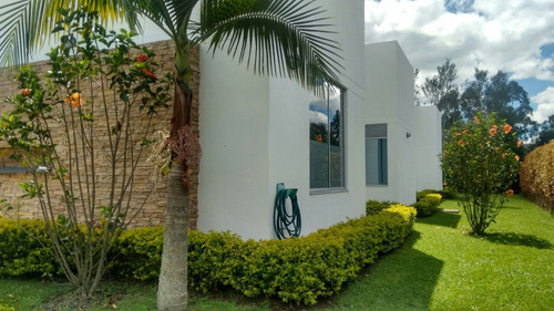 Imagen 22 de 28 de Venta Casa Campestre En Llanogrande Rionegro, 1 Nivel, Moderna