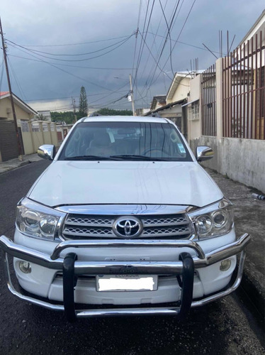 Toyota Fortuner 2.7 Sr5